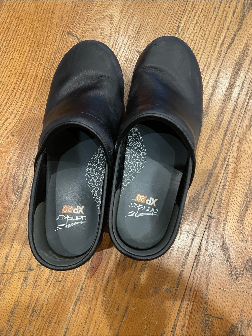 Dansko Women’s Black Leather Slip-On Clogs Size 39